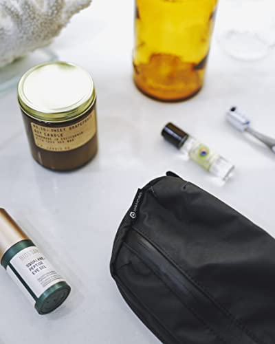 WANDRD Toiletry Bag, Medium - Makeup Organizer and Travel Bag for Travel Essentials - size: Medium