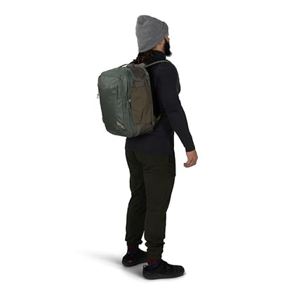 Osprey Transporter 26+6 Travel Pack, Green OS - color: Pine Leaf Green