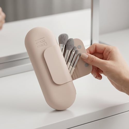 Soft Silicone Travel Makeup Brush Holder(Khaki) - color: Khaki