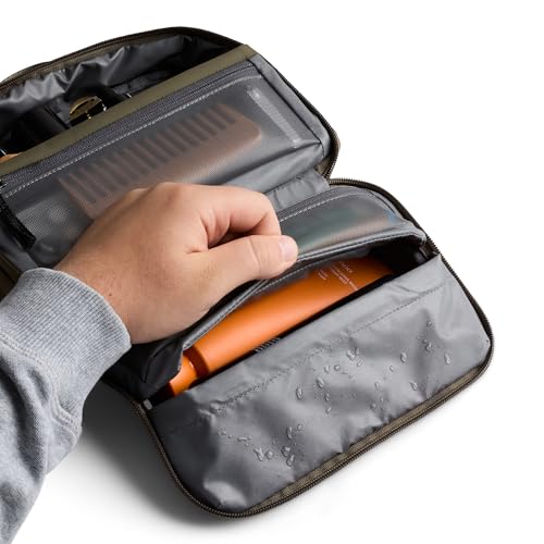 Bellroy Hanging Toiletry Kit 3L, Travel Toiletry Bag - SeaKelp - color: SeaKelp