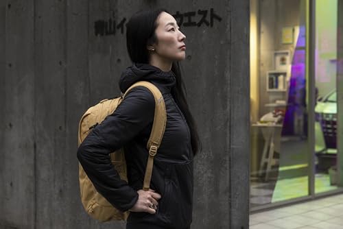 Thule EnRoute Backpack 26L, Elevated 17" Laptop Pocket, 11" Tablet Sleeve - color: Pale Yellow, size: 26L