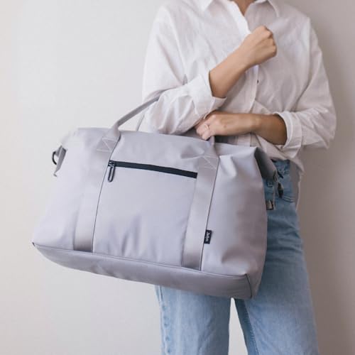 Jadyn Lola Travel Bag, Weekender/Overnight Duffel, Gym Tote Bag for Women, Men - color: Harbor Mist
