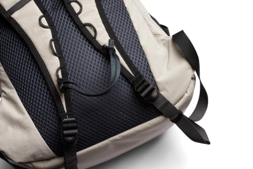 Bellroy Lite Daypack, Lightweight Backpack - Ash - color: Ash