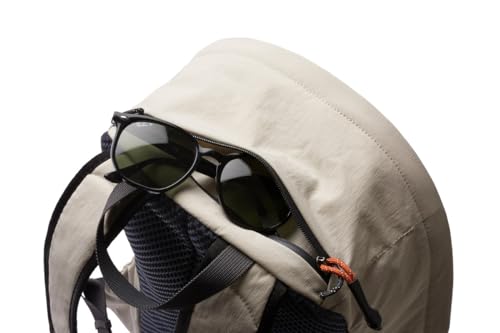 Bellroy Lite Daypack, Lightweight Backpack - Ash - color: Ash