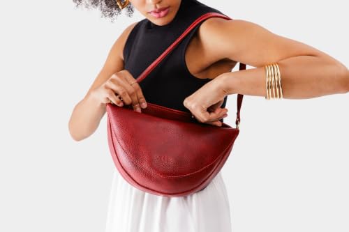 Portland Leather Goods Koala Sling Bag - Adjustable Full-Grain Leather - color: Chili Red, size: Large