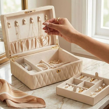 Bey-Berk Diamond-Quilted Leather Travel Jewelry Box, Cream, Locking Organizer with Necklace Hooks, Ring Rows and Watch Compartment - color: Cream