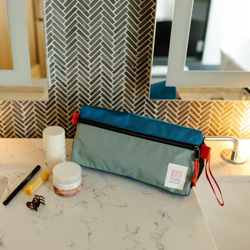 Topo Designs Dopp Kit Travel Toiletry Bag (Classic Blue/Bone White) - color: Classic Blue/Bone White