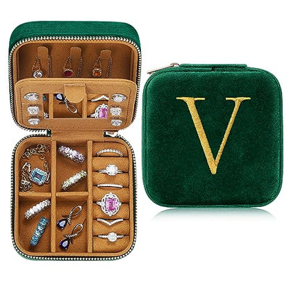 Parima Aunt Gifts - Auntie & Birthday Gifts for Aunt, Plush Velvet Emerald-Green Jewelry Box Travel Case - Letter V, Green - color: Emerald-green, size: V