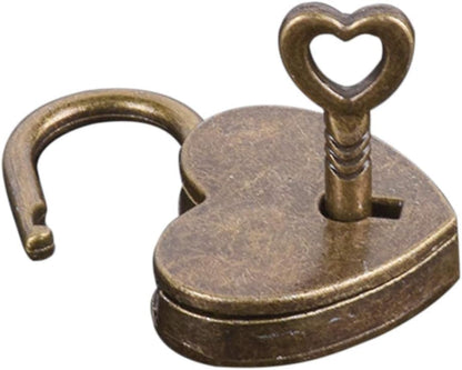 4 Pcs Lock Antique Brass Padlock with Key, Vintage Heart Shape Anti-Theft Mini Padlock Bag Travel Suitcase Luggage Box Case Key Keyed Padlocks Padlocks Hasps