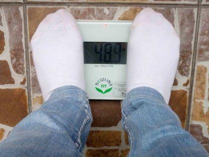 600 Super Mini Travel Bathroom Scale, 330 lb, Off-White - color: White