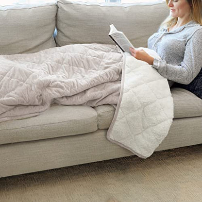 Feather and Loom Quilted Velvet and Sherpa Foot Pocket Throw (Cream) - color: Cream
