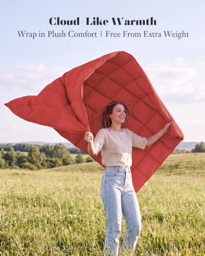 Deodar Down Fiber Throw Blanket Lightweight Packable Throw Indoor & Outdoor - color: Scarlet
