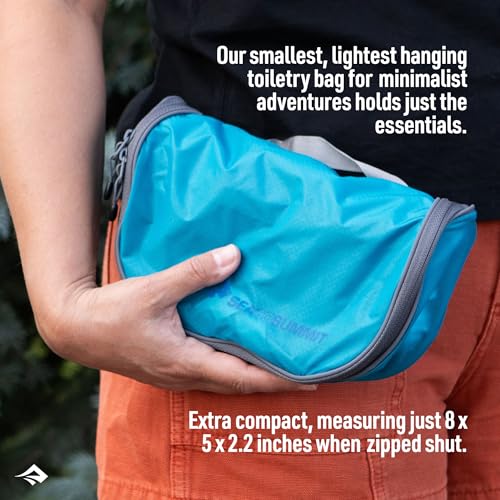 Sea to Summit Small Hanging Toiletry Bag, Travel Organizer, Atoll Blue - color: Atoll Blue