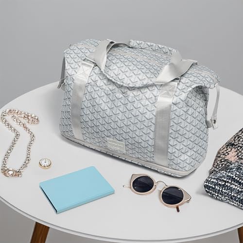 TINYAT Foldable Travel Duffle Bag - Expandable Personal Item Travel Bag,32L - color: Geometry grey