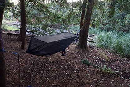 GRAND TRUNK Skeeter Beeter XT Camping Hammock | 400 lb capacity | Parachute nylon | Built-in bug net | Ideal for camping & backpacking - color: Olive & Khaki