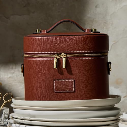 ETOILE - Oval Toiletry Case Ginger brown - Travel Makeup Bag Organizer with Shoulder Strap and Removable Divider - color: Ginger Brown