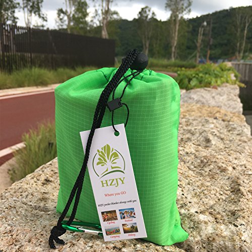 Pocket Picnic Blanket, Compact Lightweight Waterproof Beach Blanket - color: Willow Green